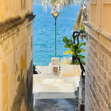 Hearth Of Rose Apartment Herceg Novi Exterior photo
