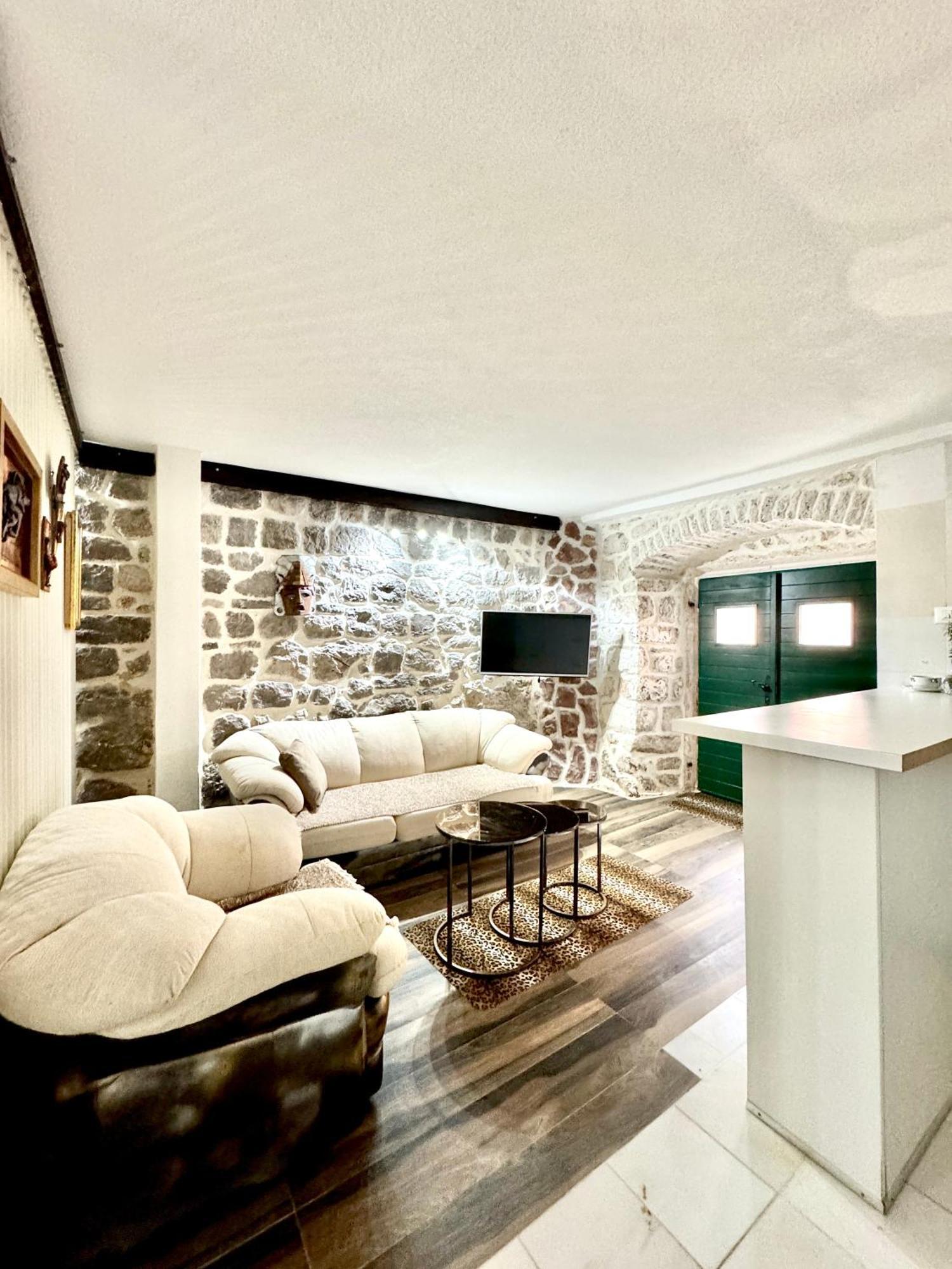 Hearth Of Rose Apartment *